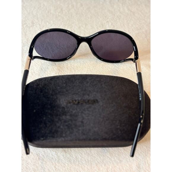 Brand New Tom Ford Sunglasses - Melody TF1090 01A Size 59-18-120*3 main image 8